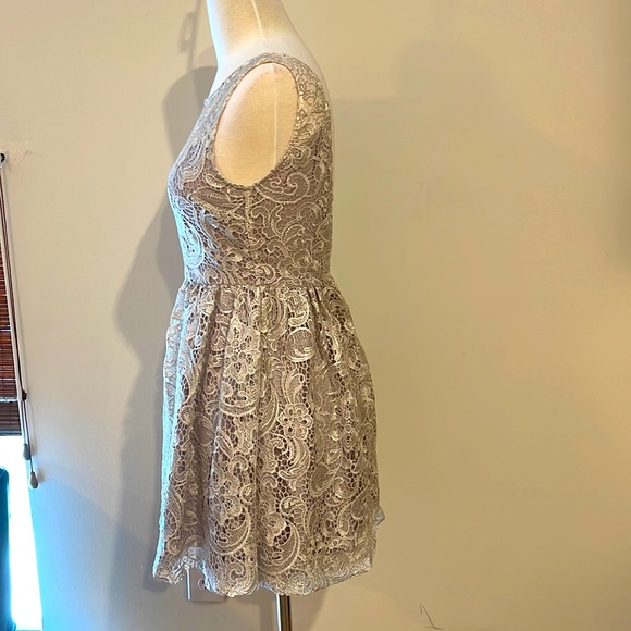 A gorgeous holiday mini dress!! - Picture 3 of 6